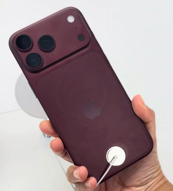 Você quer comprar um iPhone em Orlando? Faça a encomenda antes da viagem e receba o aparelho quando chegar.